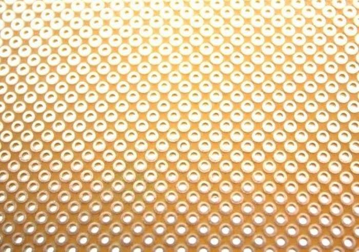 12.5x12.5cm Sık Delikli Bakır Plaket