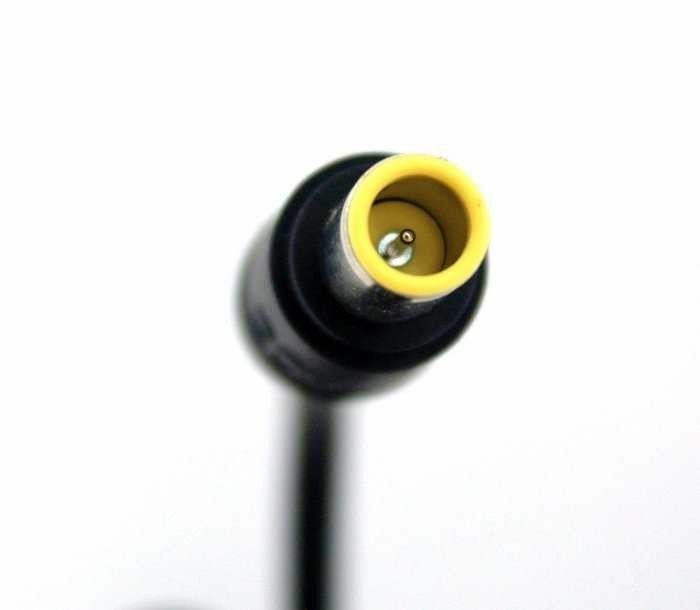 8.0mmx1.0mm Düz Jaklı Notebook Adaptör Kablosu