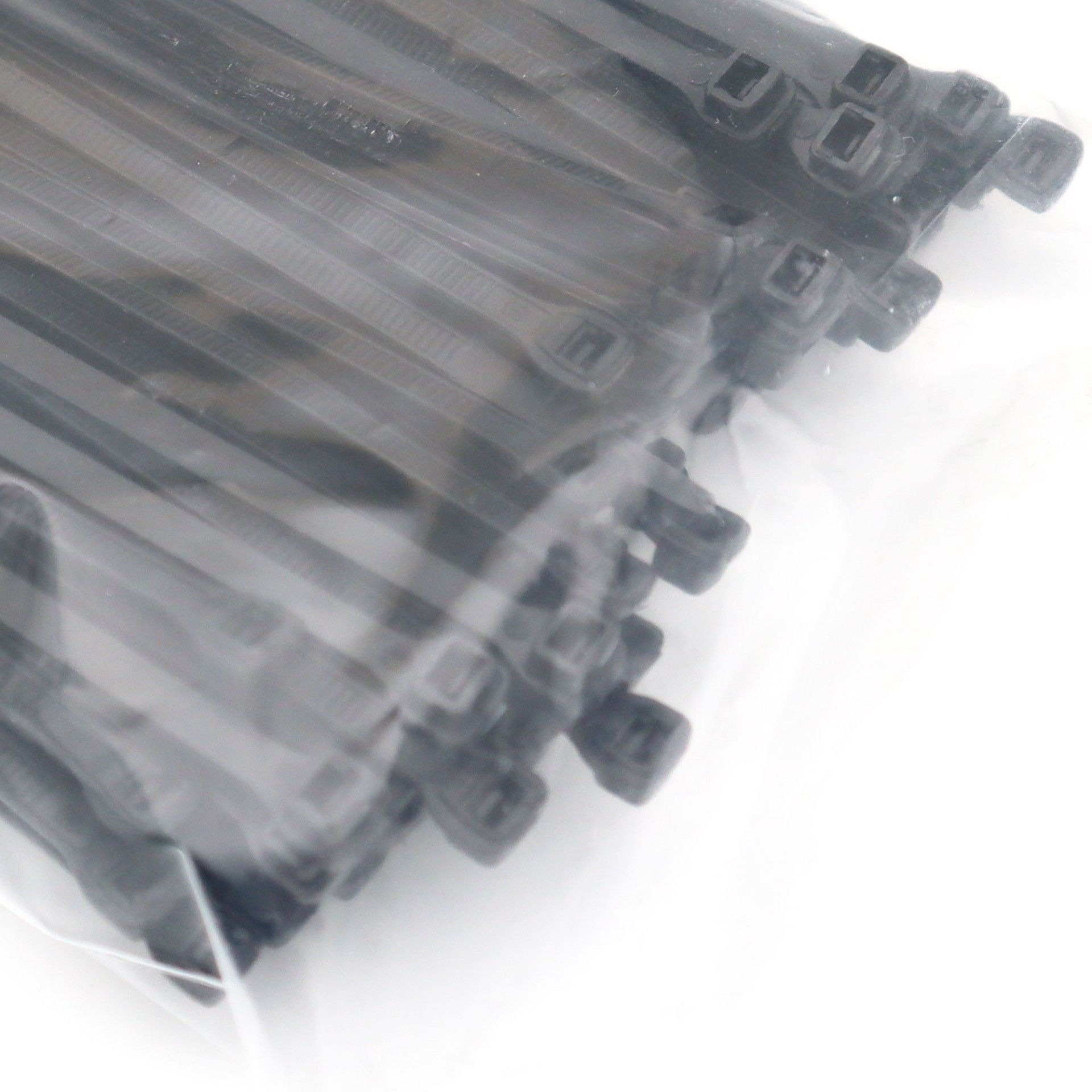 Mutlusan 4.8x450 Siyah Kablo Bağı (100 lü)